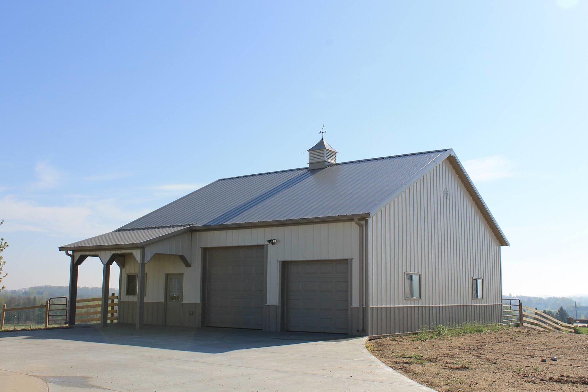 Horse Stall Pole Barn