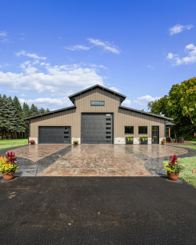 Monitor Barndominium in Kenosha, Wisconsin