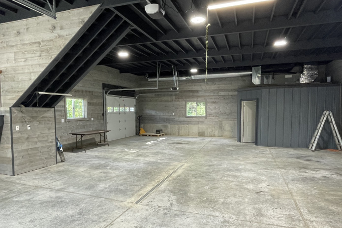 Custom Features of the Garage With Living Quarters