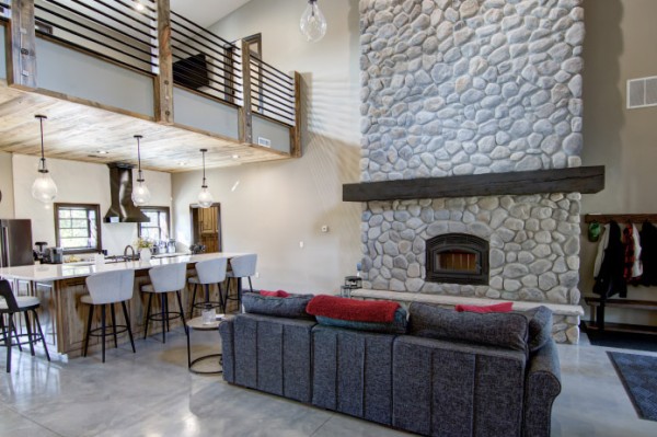 Luxury Black Barndominium - Walters Buildings
