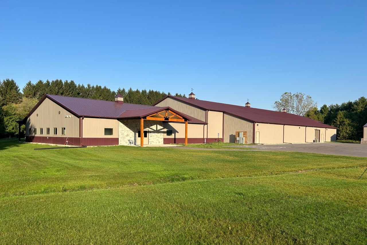 Front exterior of the Horicon Marsh Archers indoor archery range and clubhouse in Wisconsin
