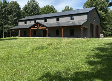 Barndominium with Porch in Jacksonville, Illinois