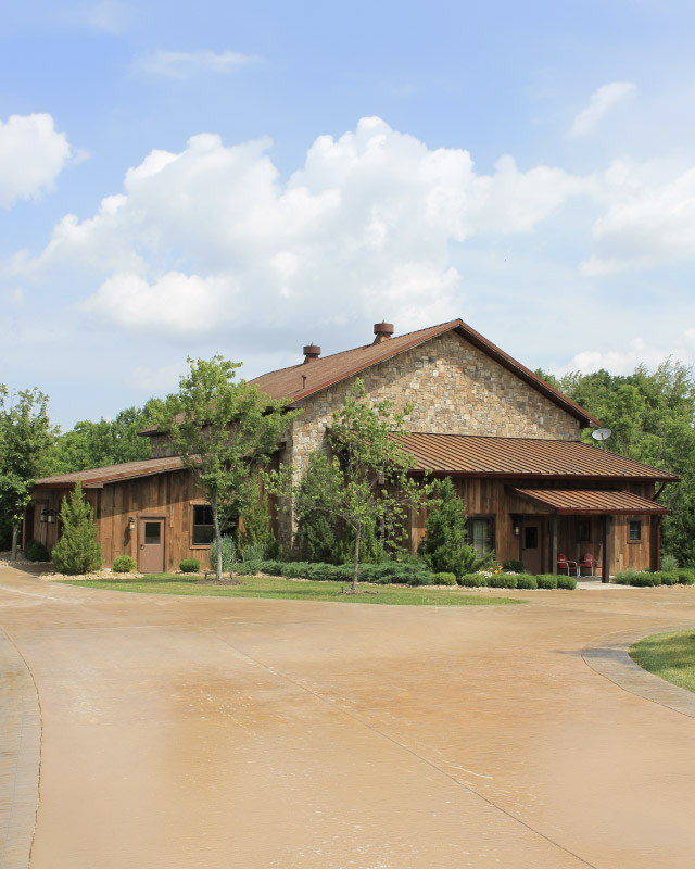 Custom Barndominium in La Grange, Kentucky